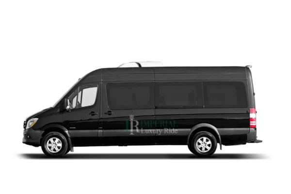 Hyundai Staria 7 Passenger Van - Image 4